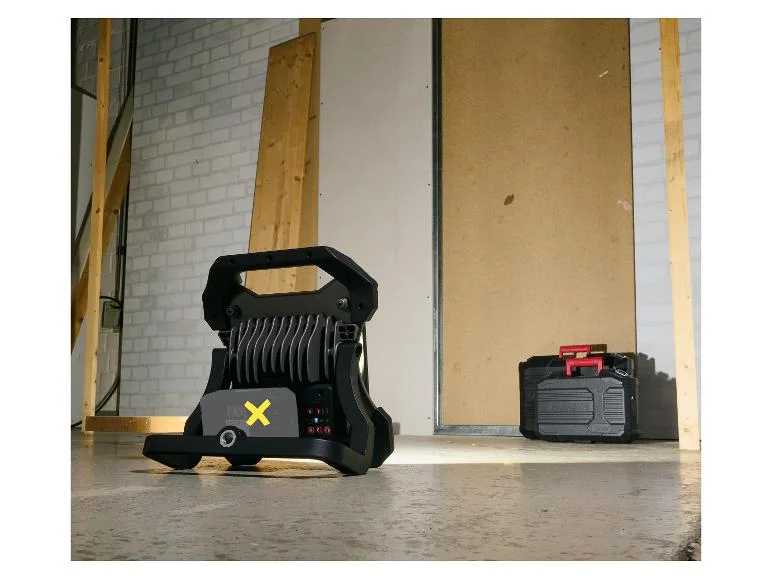 178FED54-15DE-3D67-0E3D-F50C19771853-1ef2ca1524.webp Projecteur LED sans fil PPBSTA 20-Li A1, 20 V - Image 1