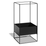 Pot de fleurs avec cadre métallique